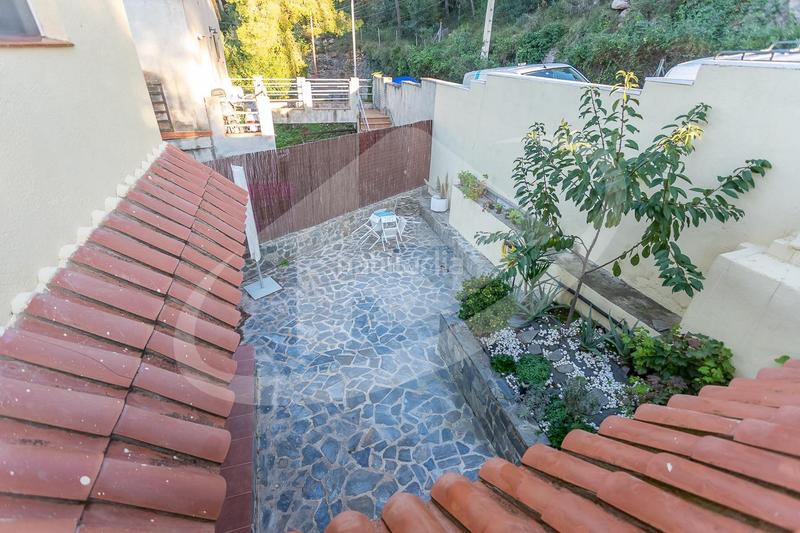 Foto 93a30f1a-7352-4c6e-9750-c3d50fe81065. Casa con riscaldamento piscina in Airesol Castellar del Vallès