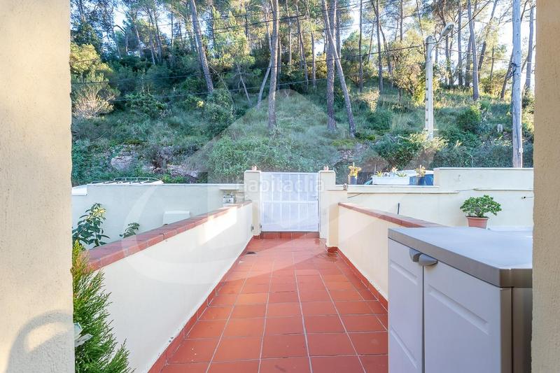 Foto ef3ee8d9-397e-46a0-8f28-9d9f5ded0502. Casa con riscaldamento piscina in Airesol Castellar del Vallès