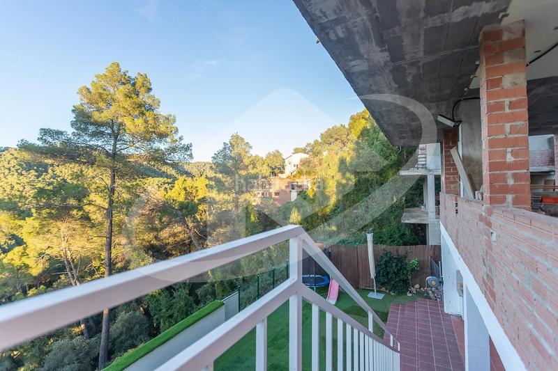 Foto efbf854e-34f2-4679-8381-b92d04e4c082. Casa con riscaldamento piscina in Airesol Castellar del Vallès