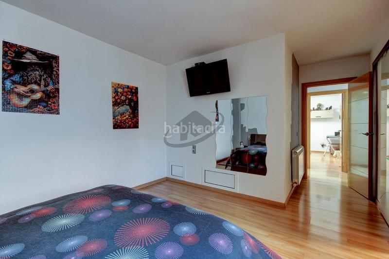 Foto 311defbf-40dc-4641-a6c0-7d1bee36e89c. Attique avec chauffage dans Can Serra Barberà del Vallès