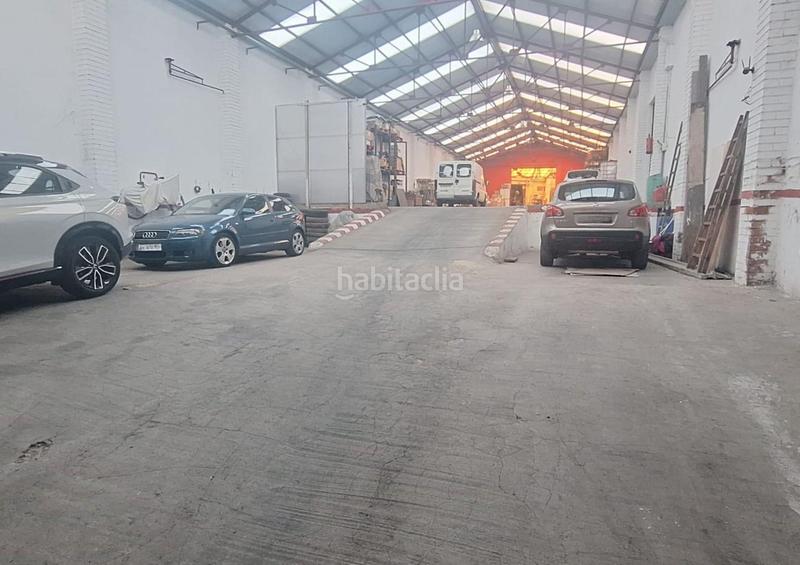 Foto f207c8c7-cd15-4ebf-a17b-15198733b410. Location local commercial dans Ca n'Oriac Sabadell