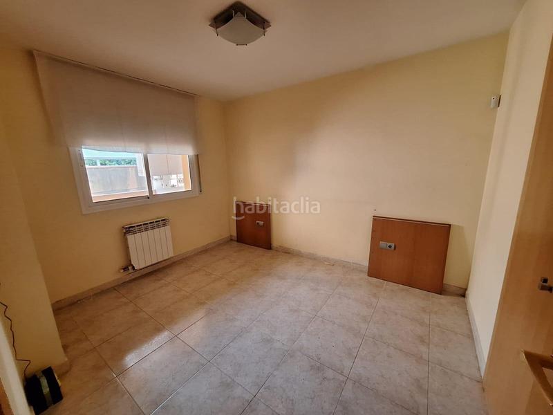 Foto cecd66c2-087d-4194-a184-147e3d1860cc. Pis amb aparcament a Ca n´Oriol Rubí