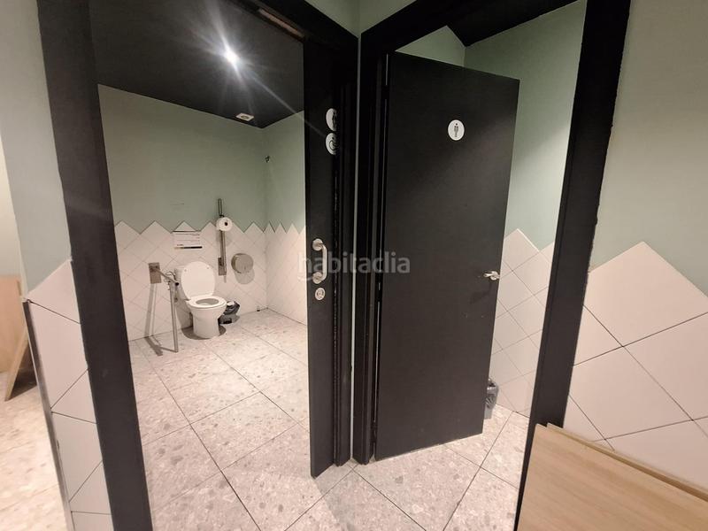 Foto dd6923ef-b7f3-4a5b-9aa3-a231a78ec305. Pas-de-porte local commercial dans Centre Sabadell