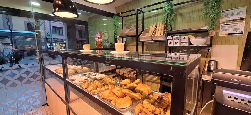 Foto b8b869bb-f20a-4a7d-95a1-91afe42b844f. Trapasso locale commerciale in Centre Sabadell