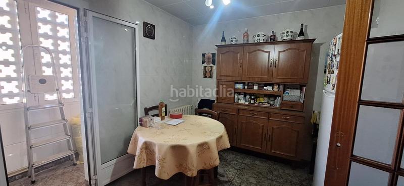 Foto 0ef32a8a-2fe5-4889-81d7-5b22bb6702f4. Pis amb calefacció a Eixample Sabadell