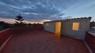 Chalet en Rellinars. Casa con terreno en rellinars