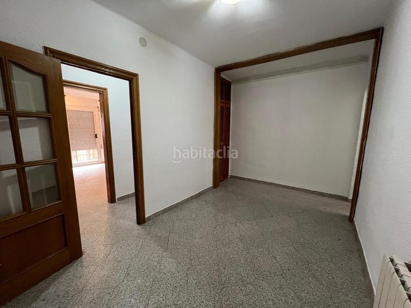 Foto 20fecabf-155a-48e0-b211-42c062cb4b16. Piso  en Can Rull en buena zona en Can Rull Sabadell