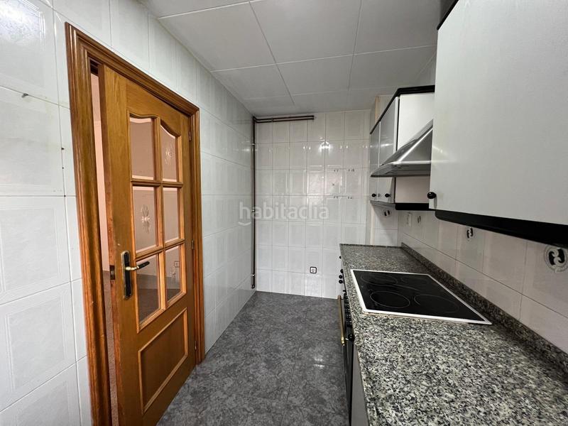 Foto 450a552c-54ee-4b71-947f-2199ce41417d. Piso  en Can Rull en buena zona en Can Rull Sabadell