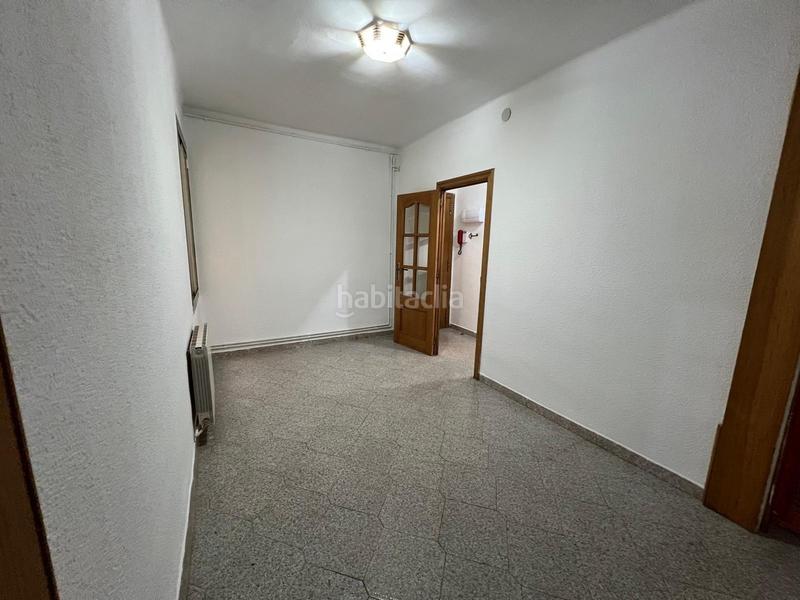 Foto 6635820b-bea2-4d0f-8ad6-c59da560b6d6. Piso  en Can Rull en buena zona en Can Rull Sabadell