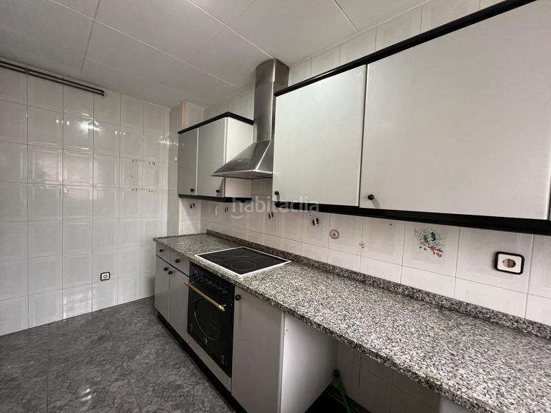 Foto 750366f9-6c92-475a-b3f3-6d9505a6f15a. Piso  en Can Rull en buena zona en Can Rull Sabadell