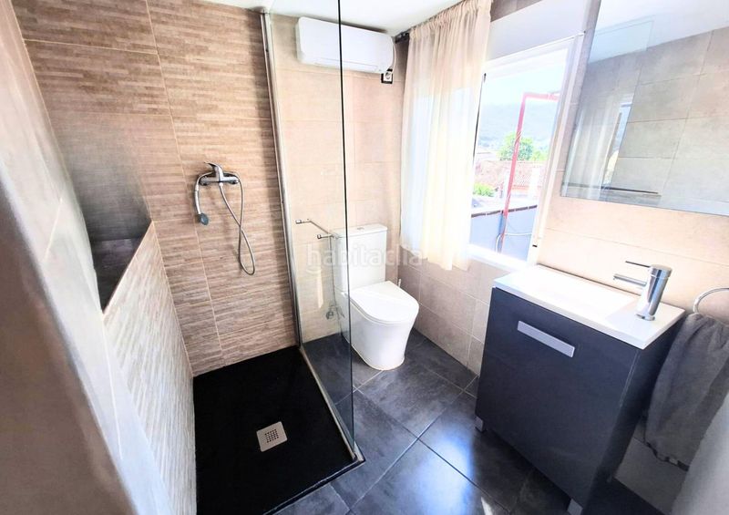 Foto 58b36f0a-c1f3-4383-9afc-6f2cbb57a493. Casa amb aparcament a Poble - Casc Antic Castellar del Vallès