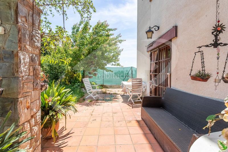 Foto a31c56aa-9750-4bab-b2f4-97d113871d19. Casa amb calefacció aparcament a Airesol Castellar del Vallès
