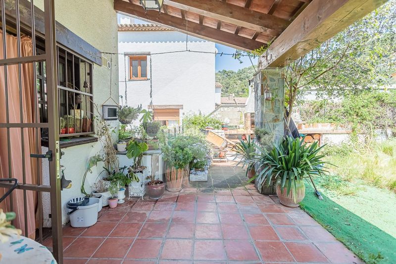 Foto e36c0d60-b7f0-4886-8559-b85cf48df39b. Casa amb calefacció aparcament a Airesol Castellar del Vallès