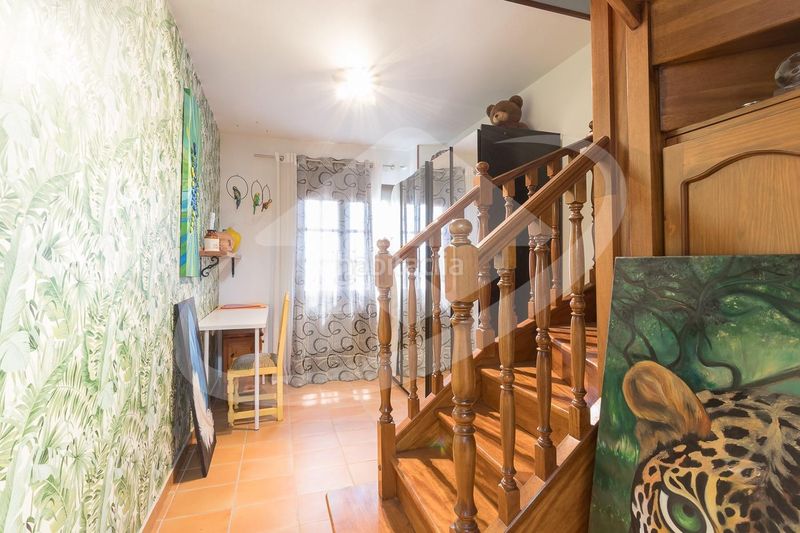 Foto e89c4efc-9f93-4401-bafc-ffcd00c66a55. Casa amb calefacció aparcament a Airesol Castellar del Vallès