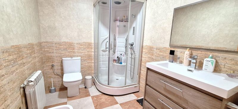 Foto 90987810-cc58-41b4-9bc0-8213dde3ec2a. Casa amb calefacció a La Plana del Pintor Sabadell