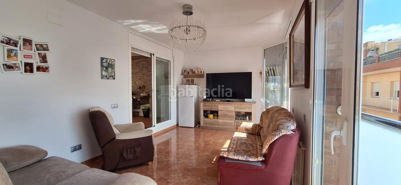 Foto 78c8b78e-590f-450e-a8f3-6477a7cc043e. Casa amb calefacció a La Plana del Pintor Sabadell