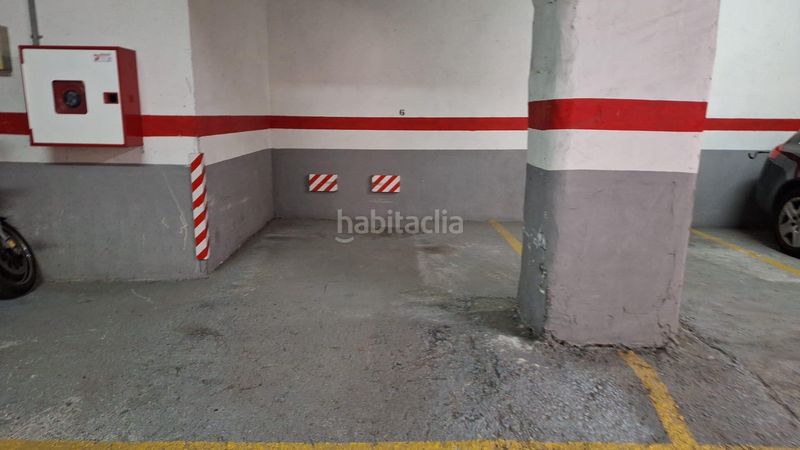 Foto cc42b4c3-c344-427d-b4ff-02975fd9aa00. Aparcament cotxe a Centre Sabadell