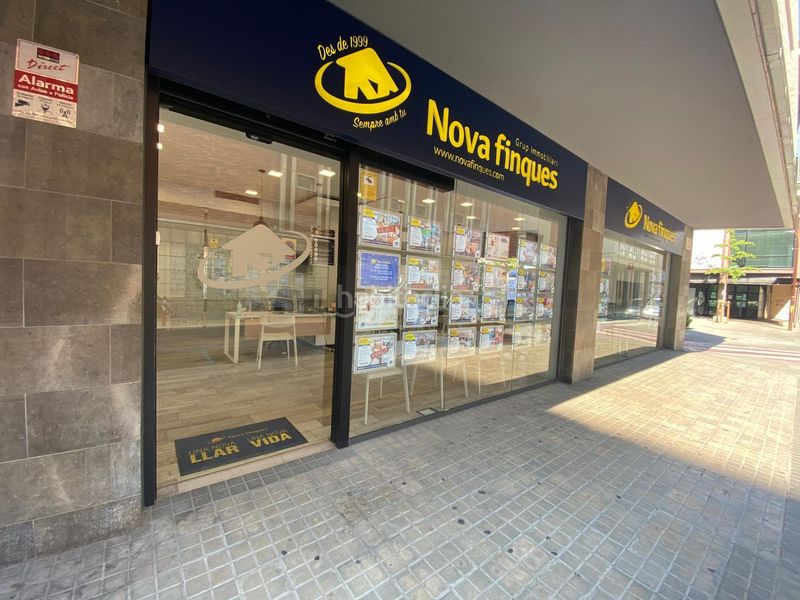 Foto cf9d7f5e-391b-4a78-a774-2b4279cf2cfd. Aparcament cotxe a Centre Sabadell