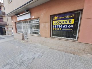 Lloguer Local Comercial a Poble - Casc Antic. Increible local esquinero en semicentro