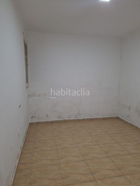 Foto c0d169a7-612f-47c3-b19f-6581ef1983dd. Casa adossada a Poble Nou Terrassa