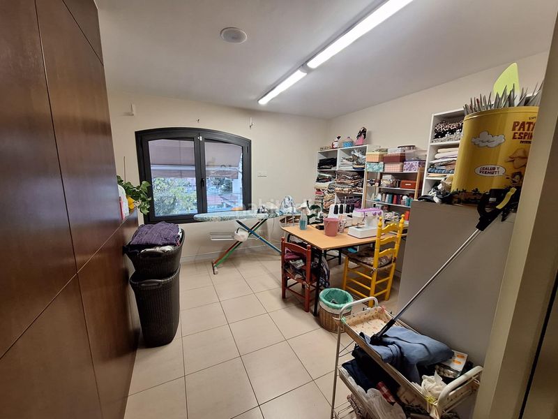 Foto b8482469-a798-4d4d-8107-3a840b512dc5. Casa amb aparcament piscina a Eixample - Can Bogunyà Castellar del Vallès
