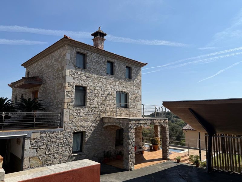 Foto c3526273-daf8-4995-abd0-841430501796. Casa amb aparcament piscina a Eixample - Can Bogunyà Castellar del Vallès