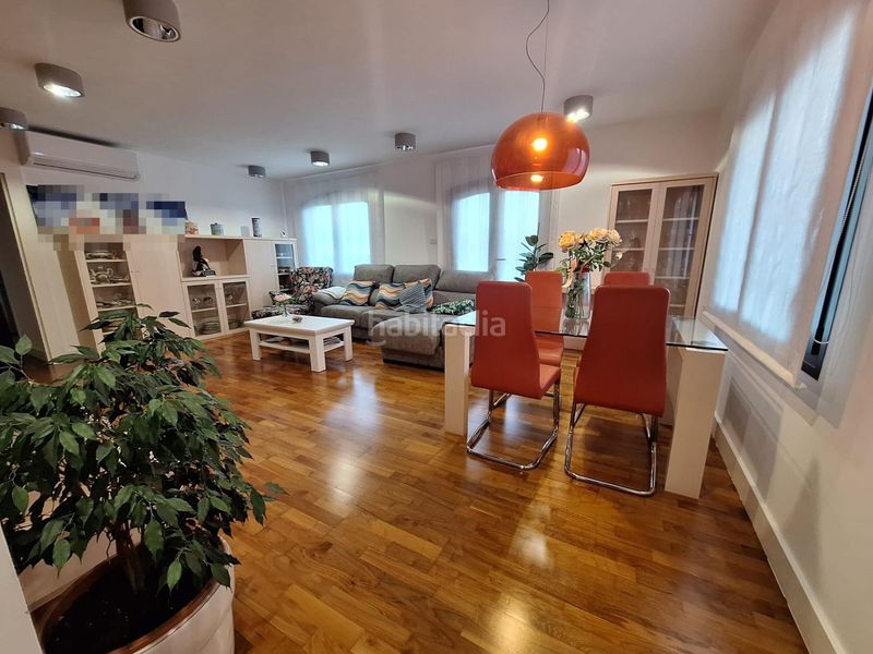 Foto fa334c6c-8448-4293-a3d2-9695c4157f70. Casa amb aparcament piscina a Eixample - Can Bogunyà Castellar del Vallès