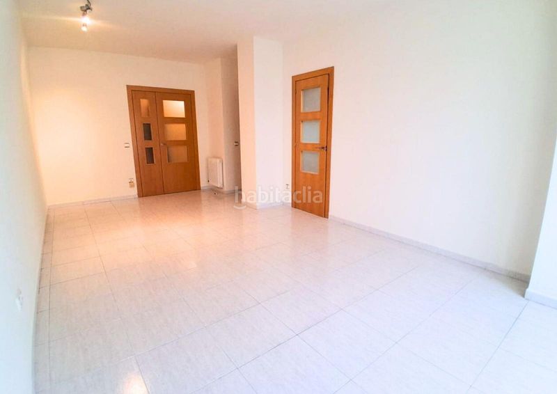 Foto ae32d69f-46ab-4b68-81a8-fb1be3cf9bb8. Pis amb calefacció a Creu Alta Sabadell