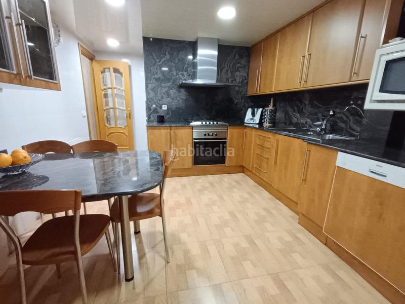 Foto 3efb45c8-41e0-49c0-bedd-a7ee0f3c8503. Pis amb aparcament a Campoamor Sabadell