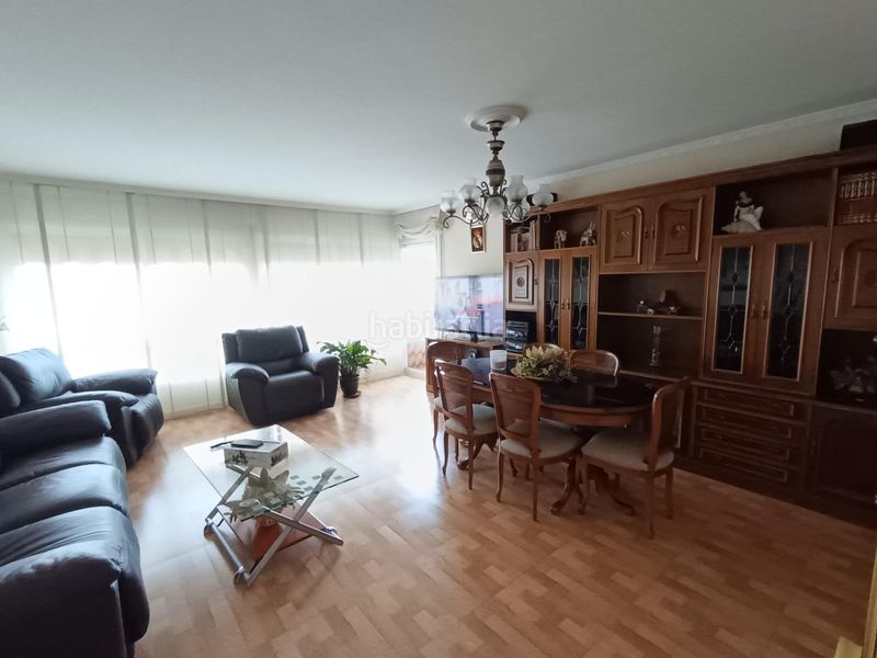 Foto ae914d3e-31a5-40fb-ab32-e5cf666d4158. Pis amb aparcament a Campoamor Sabadell