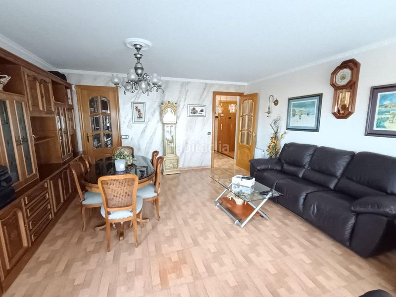 Foto b7407340-6e29-4948-a56e-c010953e1a82. Pis amb aparcament a Campoamor Sabadell