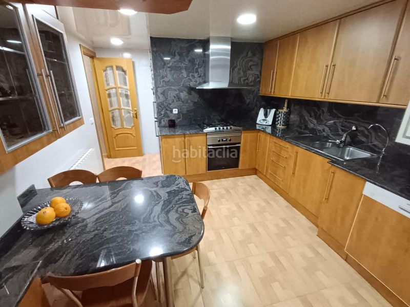 Foto c60bb68e-16e5-46df-9d39-dc502187978b. Pis amb aparcament a Campoamor Sabadell