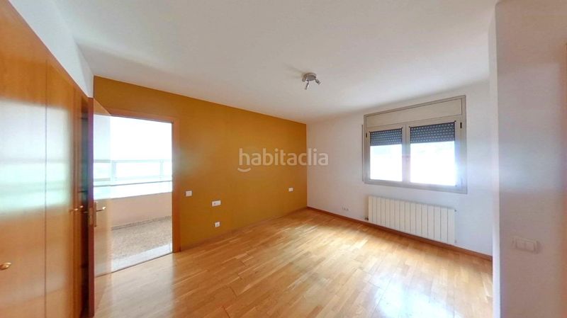Foto c4060e22-9c84-421a-95f9-bf369ca1ff80. Masia amb aparcament piscina a Matadepera