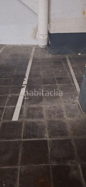 Foto ebc8bb83-ff26-4692-9026-34486020d50a. Miete motorradparkplatz in Eixample Sabadell