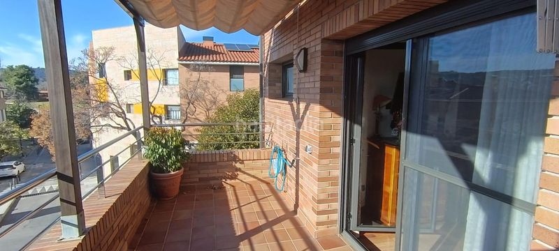 Foto facf1853-6794-429c-a900-366981251292. Haus mit heizung parking in Centre Sant Quirze del Vallès