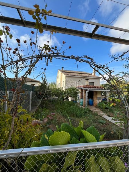 Foto 39e2e567-b839-4fdc-82b1-84048aad3f26. Casa amb calefacció aparcament a Airesol Castellar del Vallès