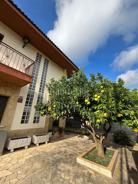Foto 53dc6d01-d85d-4ec2-9b6e-b6a73fe475f8. Casa amb calefacció aparcament a Airesol Castellar del Vallès