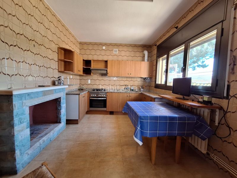 Foto d19a0ccb-4390-4ee6-a5c3-00a3e79dd684. Casa amb calefacció aparcament a Airesol Castellar del Vallès
