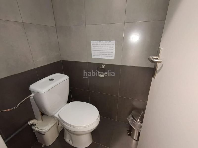 Foto 04096a2e-2f2a-4c36-a24b-26199073080d. Local comercial a Centre Sabadell