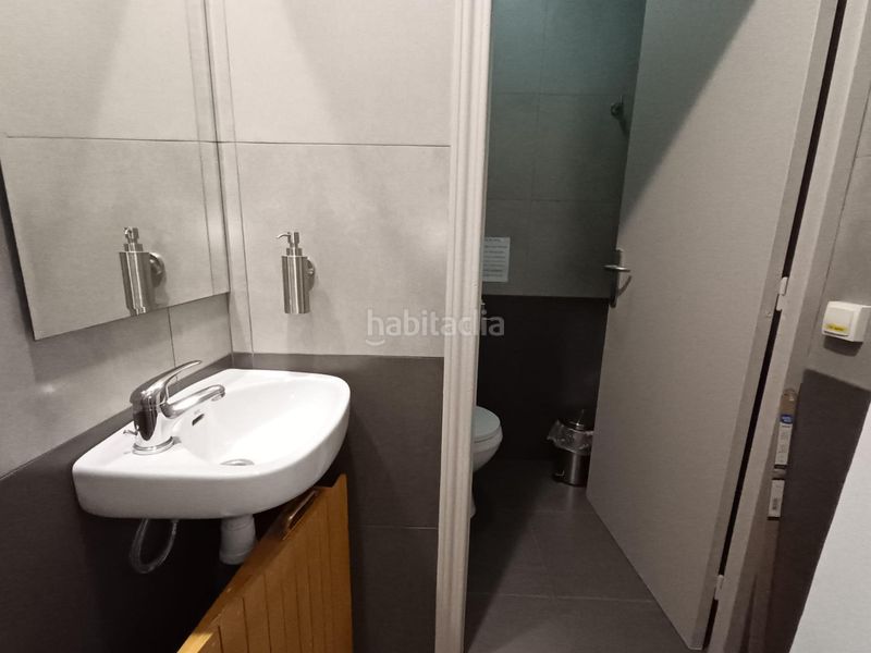 Foto 0d3c7e82-7104-4139-ba55-91a8c5e9a402. Local comercial a Centre Sabadell