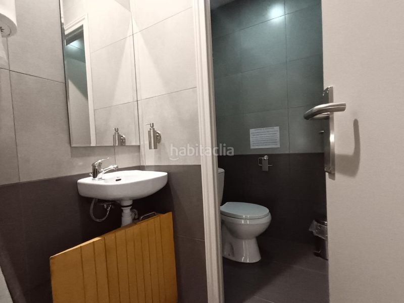 Foto a63c0065-8e8f-4e52-b6d1-2bf9e2e3328f. Local comercial a Centre Sabadell