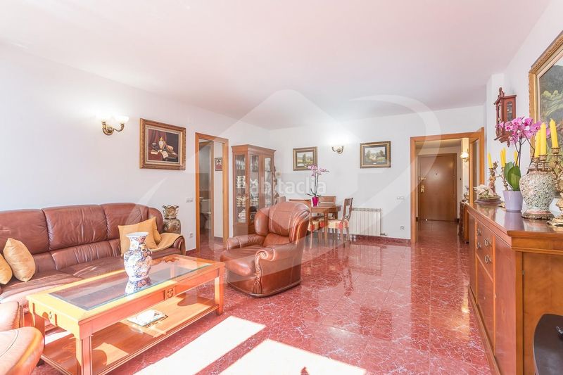 Foto 0fd986a3-36d0-41e7-b491-163a280df43f. Pis amb calefacció aparcament a Eixample Sabadell