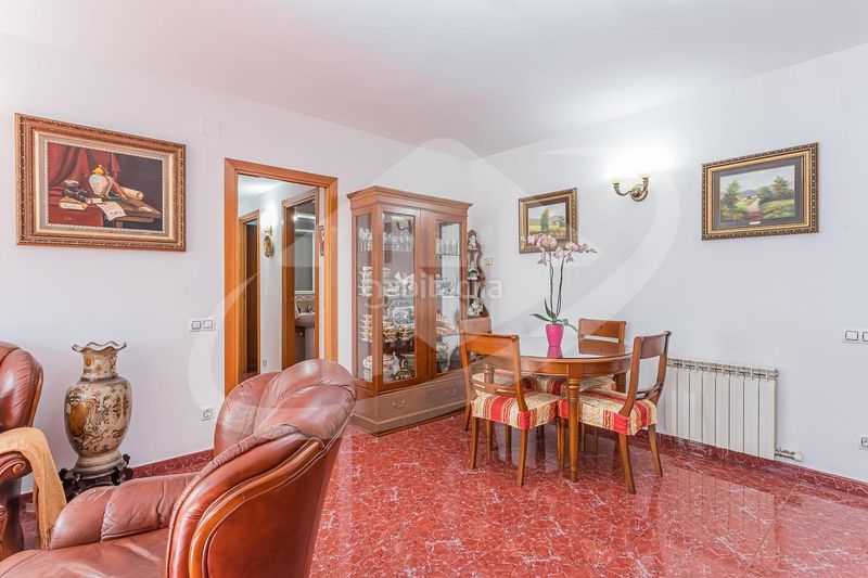 Foto 26fb8ee3-9108-4a5d-8f93-26aba277035a. Pis amb calefacció aparcament a Eixample Sabadell