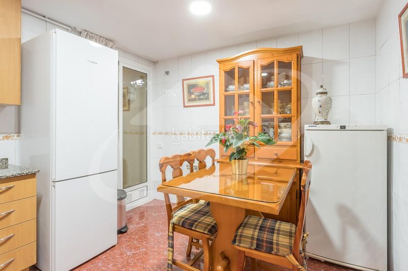 Foto 532f9cf1-bc20-4dc0-956b-7ecff81919b3. Pis amb calefacció aparcament a Eixample Sabadell