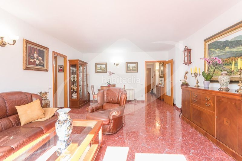 Foto 97281f6f-f850-431b-bc08-2d779e0fa1c5. Pis amb calefacció aparcament a Eixample Sabadell