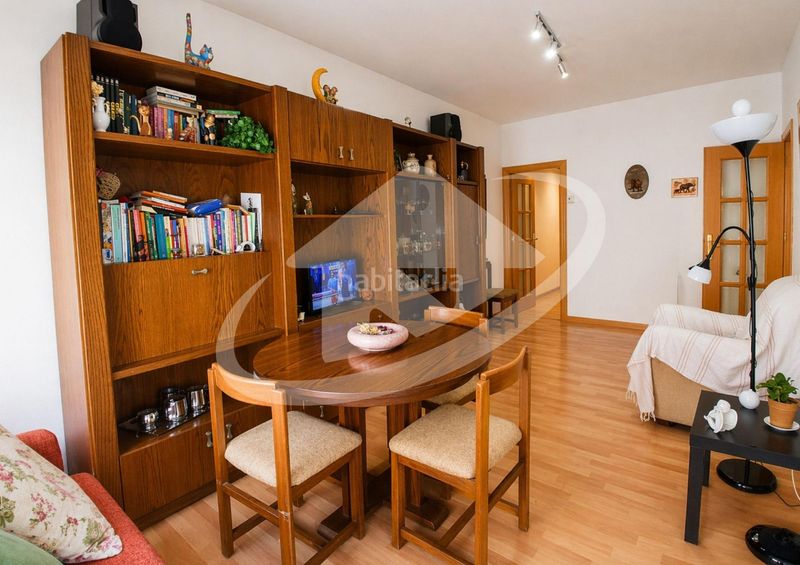 Foto fb1b3704-8aa9-477d-8f58-a2a98f4d39ea. Piso acogedor piso a leixample ideal para familias en Sabadell