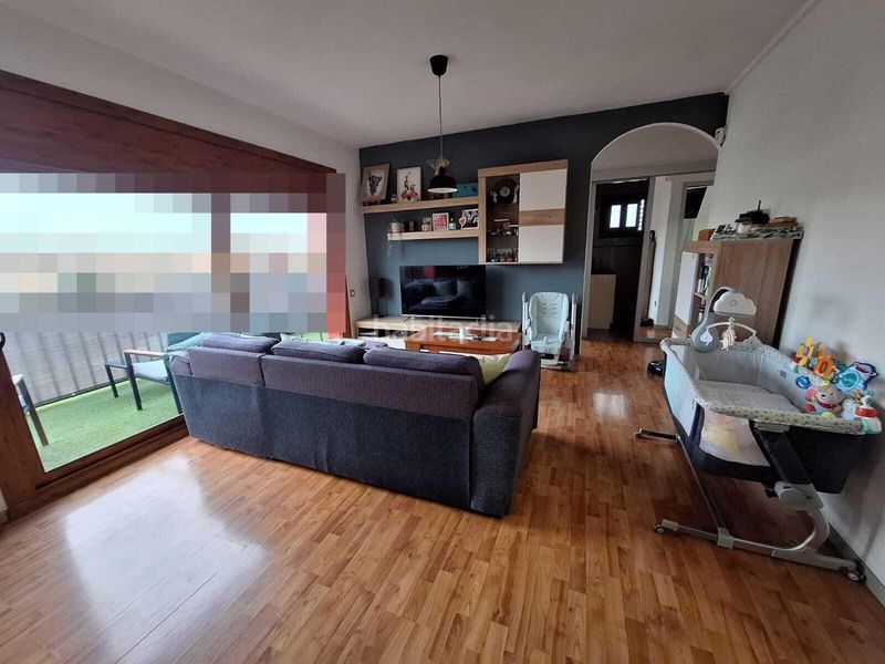 Foto 2e765256-c813-45c9-9212-59d2df9170ee. Àtic amb calefacció a Espai Tolra - Els Pedrissos - Can Carner Castellar del Vallès