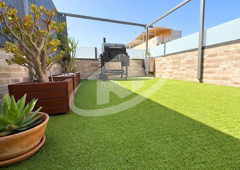 Foto 2045f07a-ace7-49c5-84ba-34ee94c43101. Casa a La Plana del Pintor Sabadell