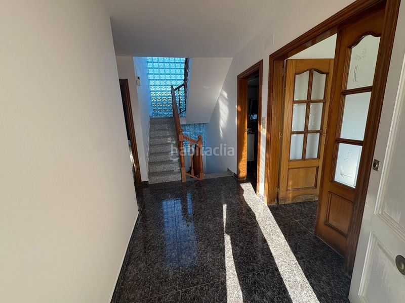 Foto c2d9c8cd-57bd-4f02-b143-8b8b46fe1d9a. Masia amb aparcament a Sentmenat