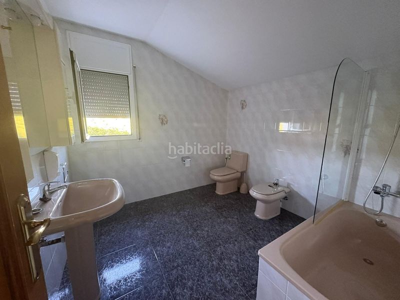 Foto c74f1e9f-164f-4f75-924b-470c2e1942b8. Masia amb aparcament a Sentmenat